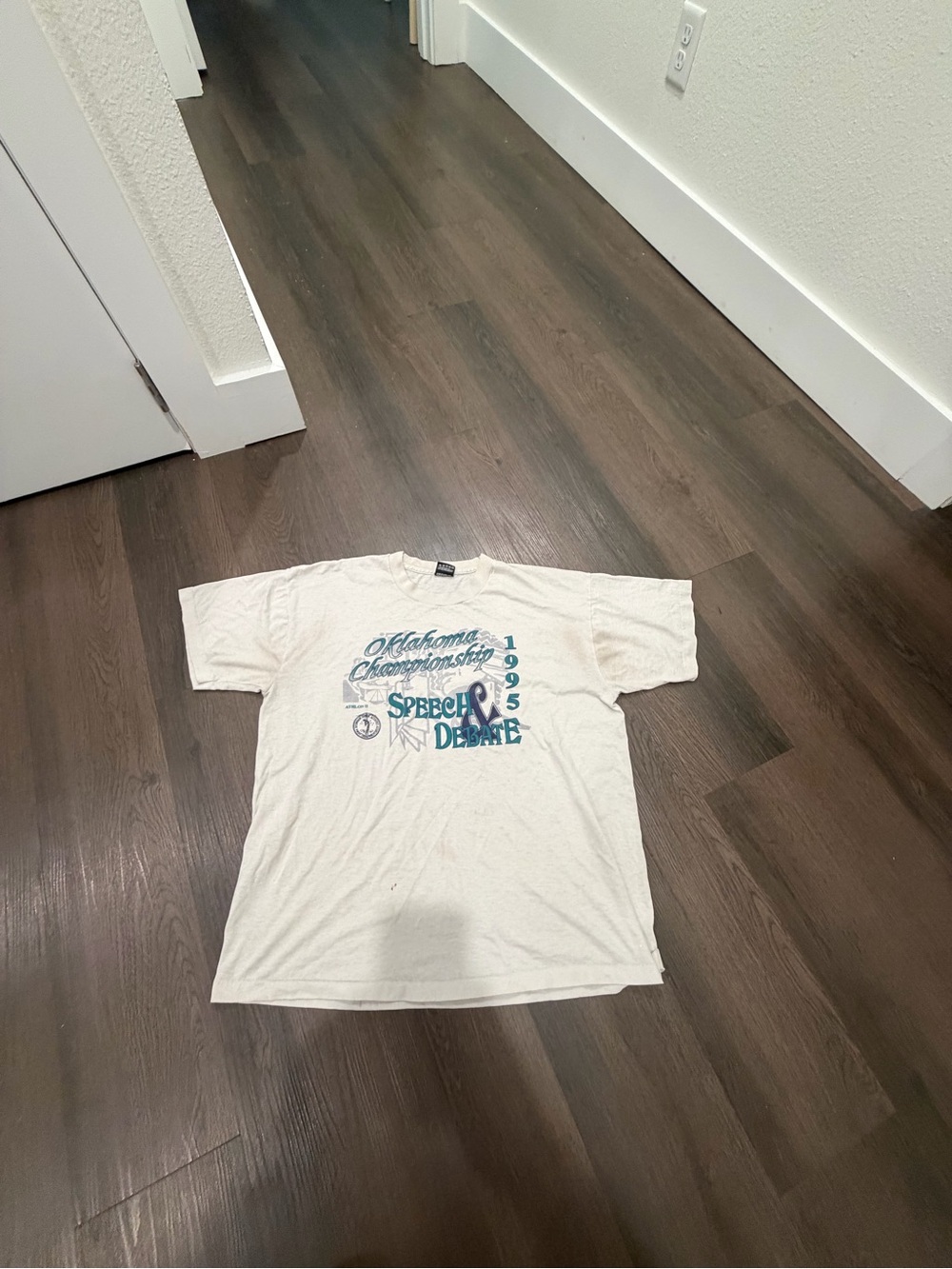 Vintage 1995 Speech & Debate Championship Crewneck T‑Shirt - Cream